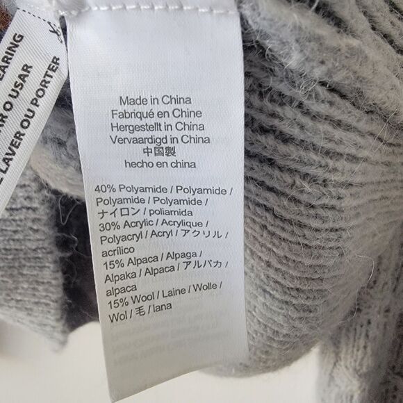 j crew BD619  sweater  womens size M Balloon-sleeve cable-knit - Picture 8 of 8